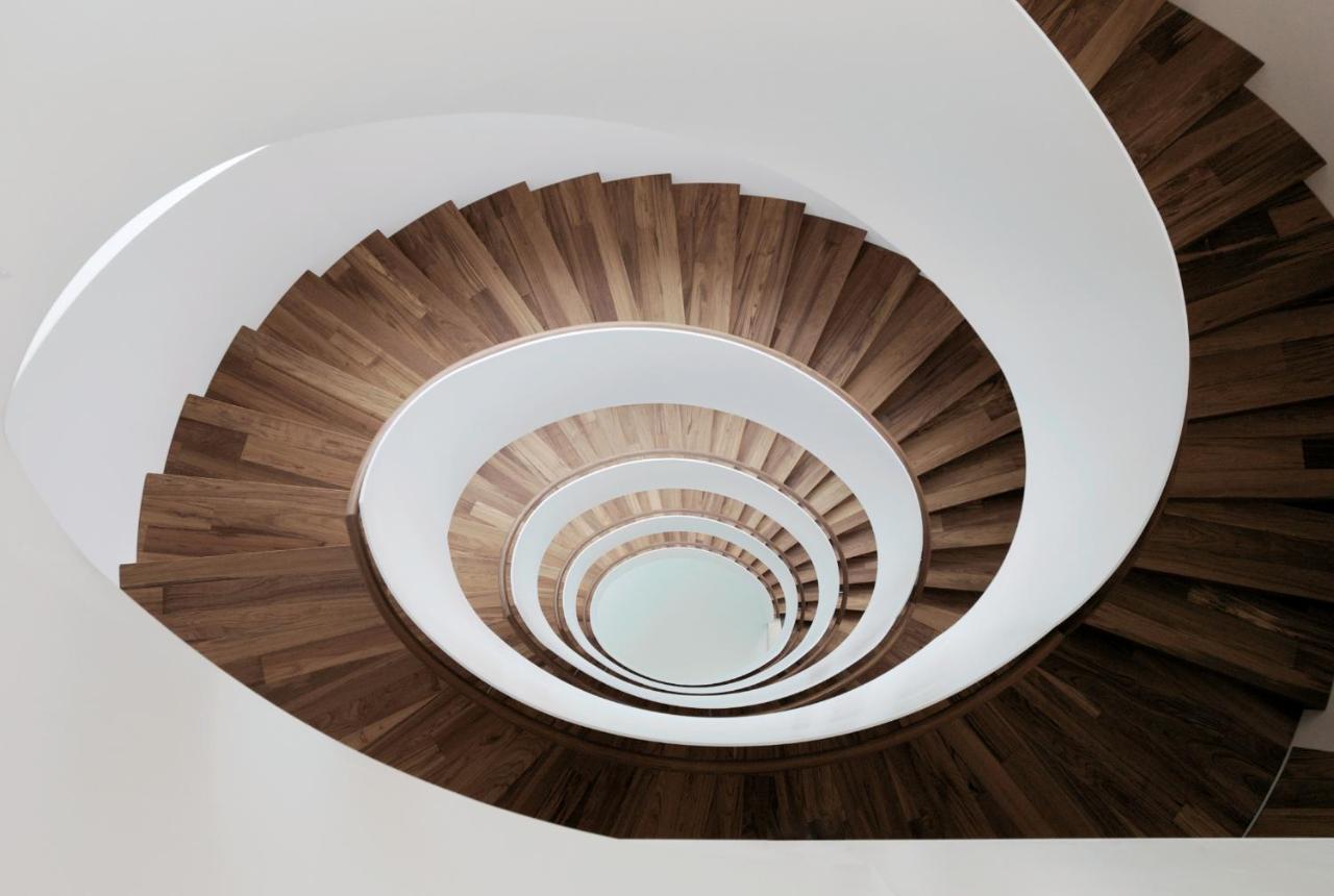 Riva - Das Hotel Am Bodensee Konstanz Exterior photo Spiral staircase