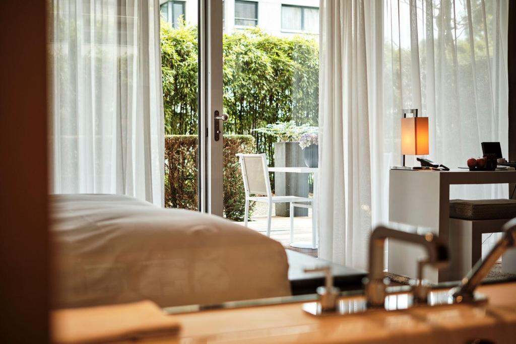 Riva - Das Hotel Am Bodensee Konstanz Exterior photo A room at the Mandarin Oriental, Munich