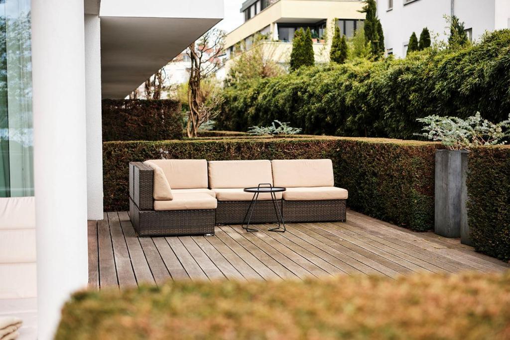 Riva - Das Hotel Am Bodensee Konstanz Exterior photo A contemporary garden