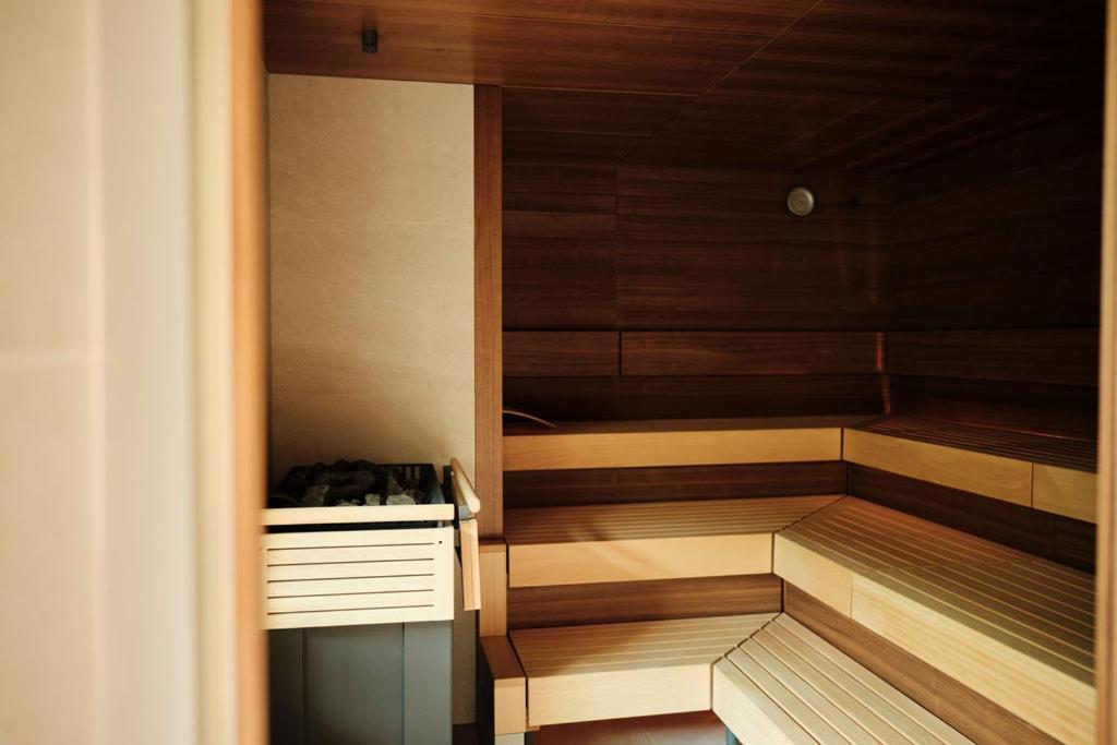 Riva - Das Hotel Am Bodensee Konstanz Exterior photo A modern Finnish sauna