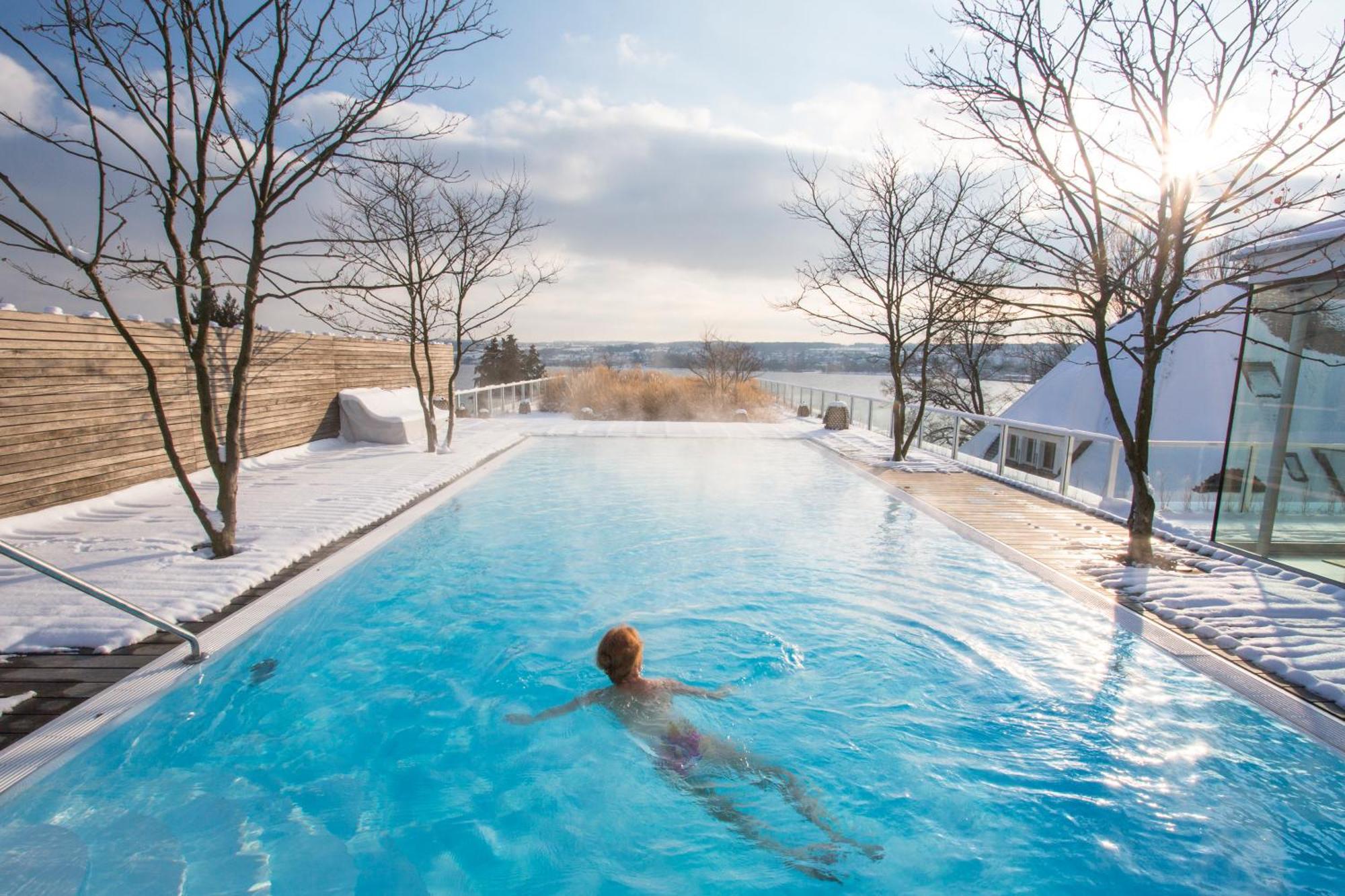 Riva - Das Hotel Am Bodensee Konstanz Exterior photo The Blue Lagoon