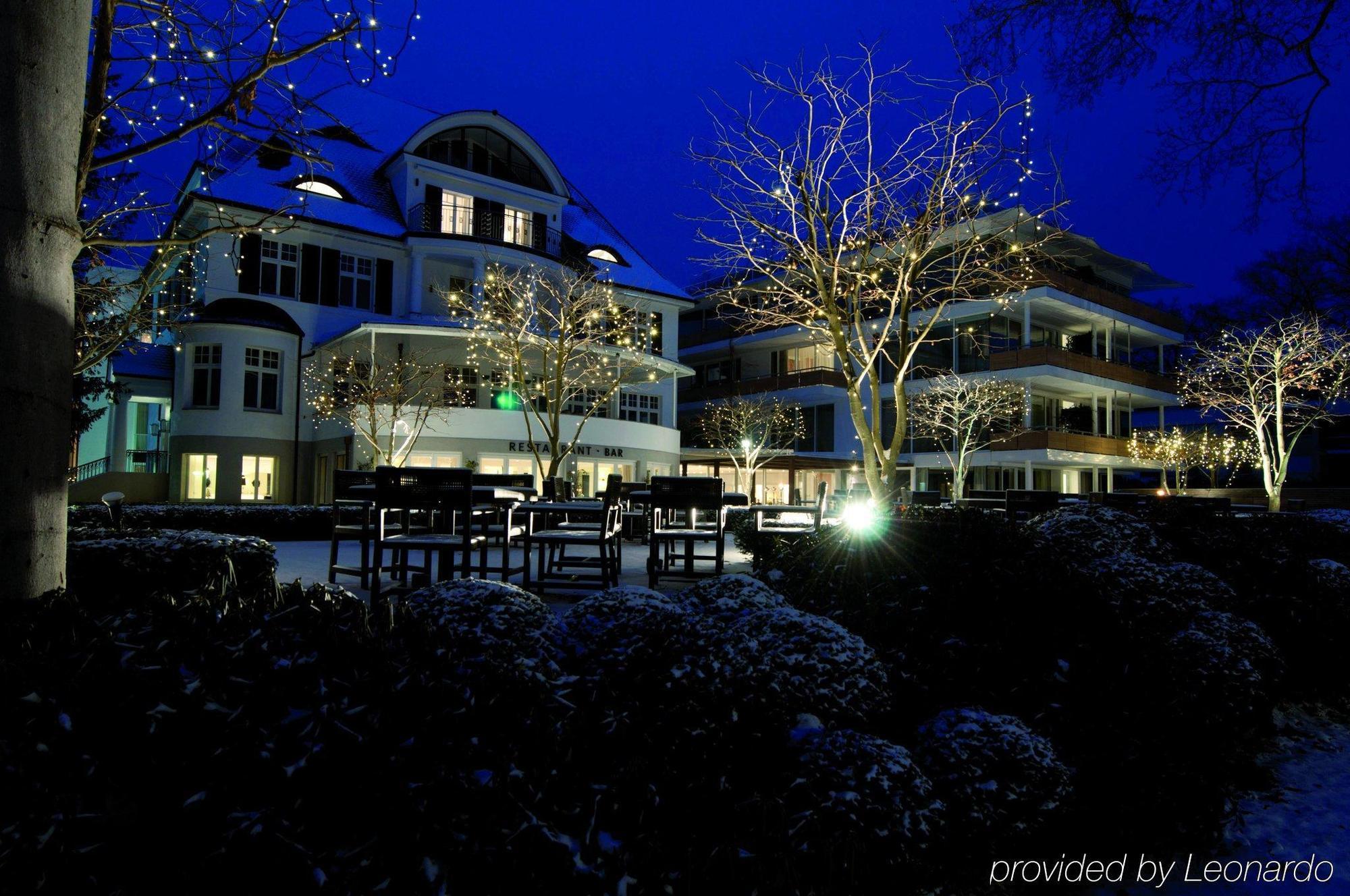 Riva - Das Hotel Am Bodensee Konstanz Exterior photo The Village at Grand Traverse Commons at night
