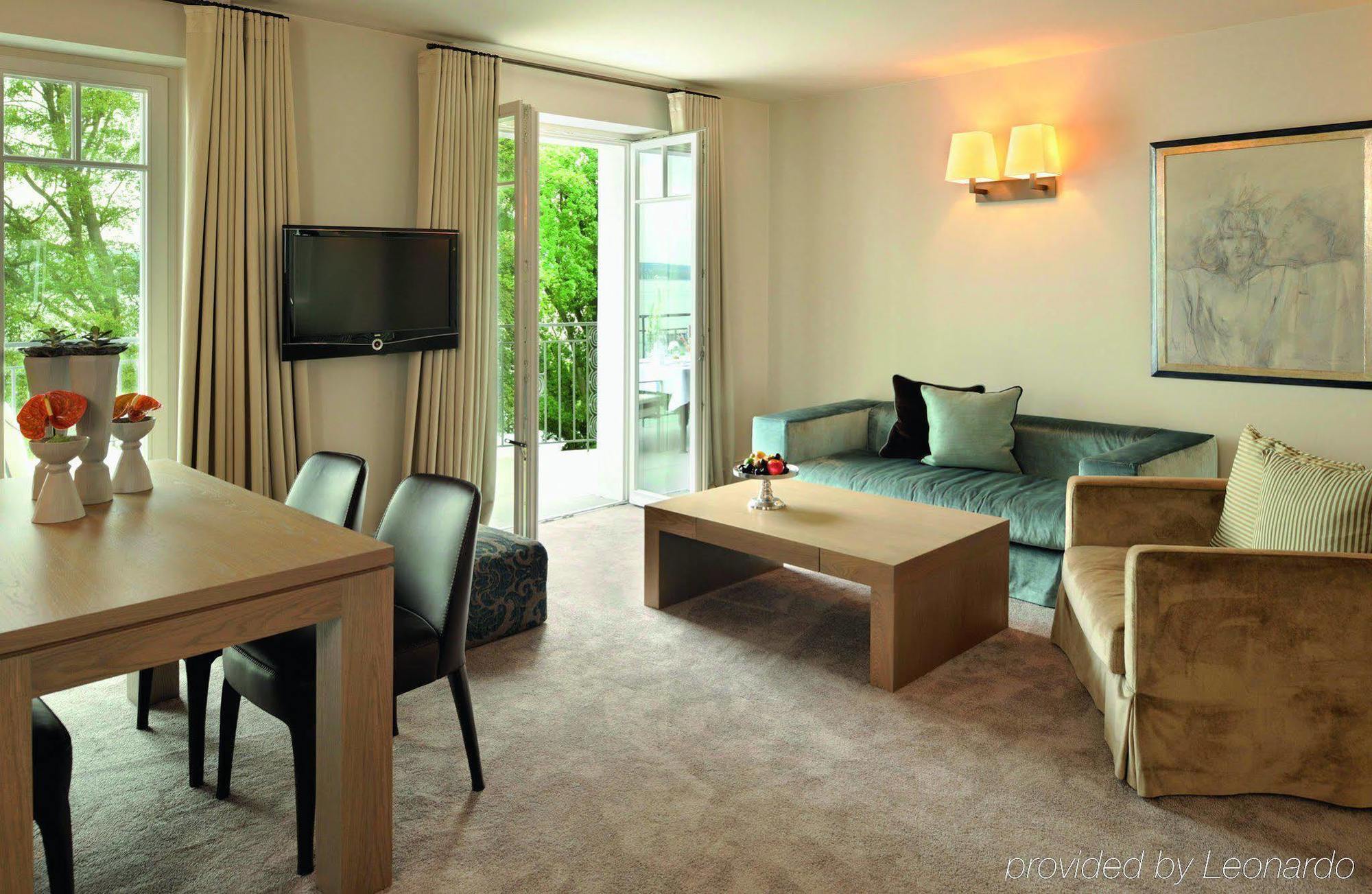 Riva - Das Hotel Am Bodensee Konstanz Exterior photo A typical apartment at the residence